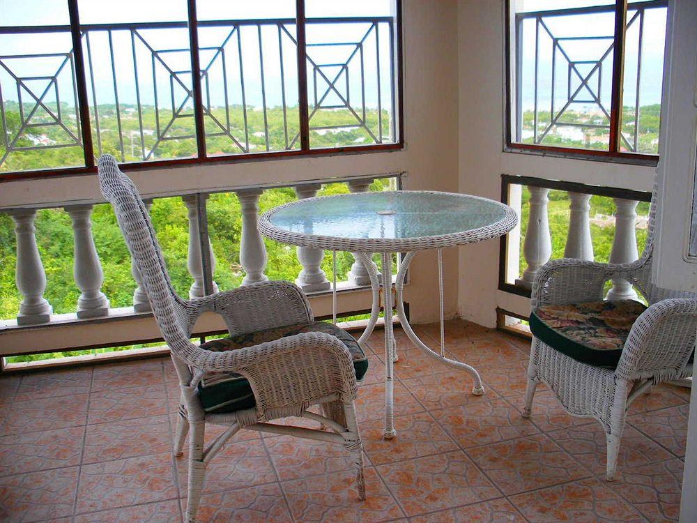 מונטגו ביי Emerald View Resort Villa מסעדה תמונה